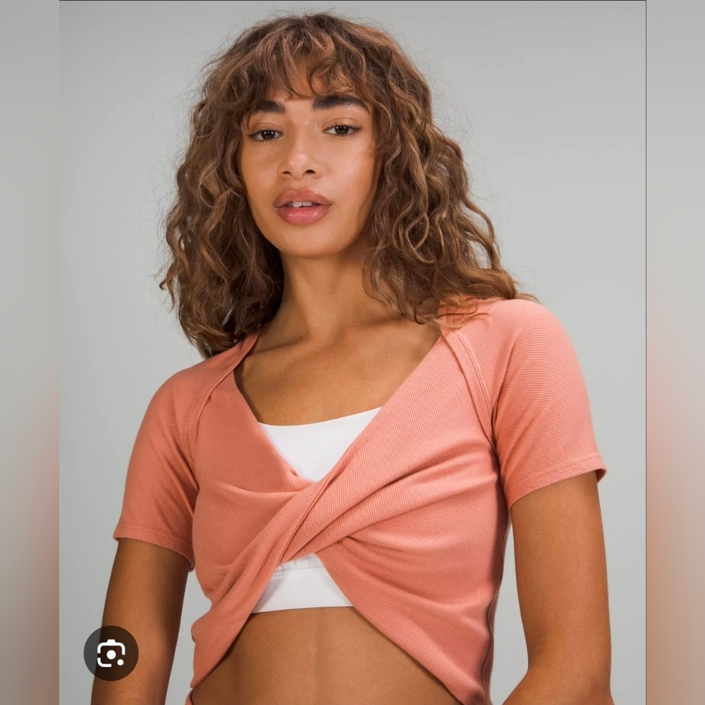 Lululemon LA Twist Front Crop Short Sleeve Top